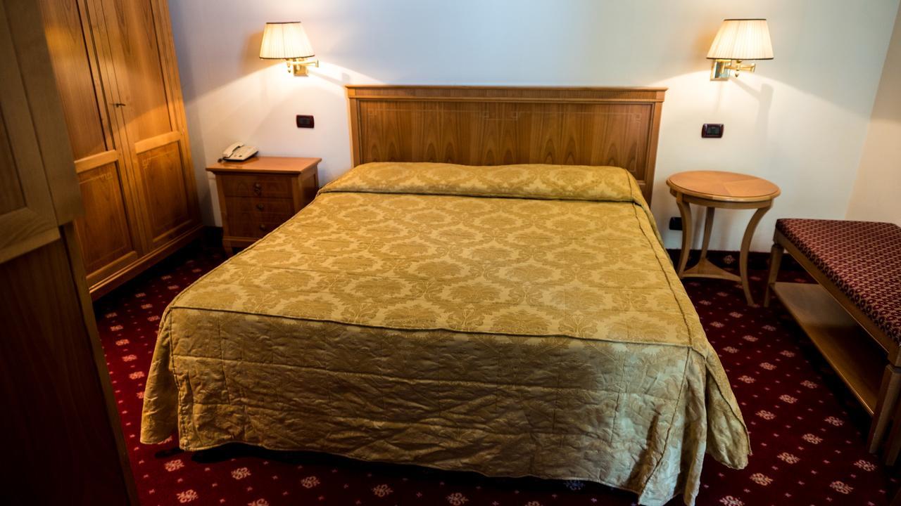 Albergo Ristorante Da Domenico مونتي سان سافينو المظهر الخارجي الصورة